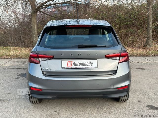 Furgone SKODA 1.0MPi Selection Climatronic SHZ PDC/H LM15"