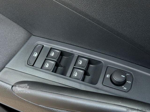 Furgone SKODA 1.0MPi Selection Climatronic SHZ PDC/H LM15"