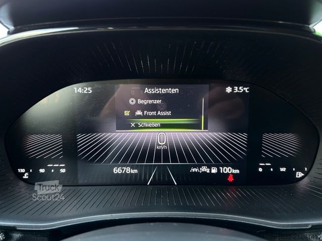 Furgone SKODA 1.0MPi Selection Climatronic SHZ PDC/H LM15"