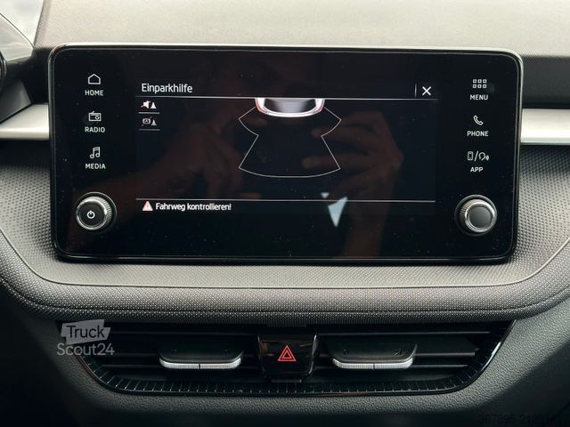 Furgone SKODA 1.0MPi Selection Climatronic SHZ PDC/H LM15"