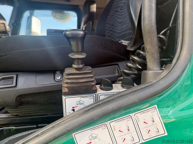 Kipper LKW MERCEDES-BENZ Arocs 4145 8X6 Kipper Schwarzmüller