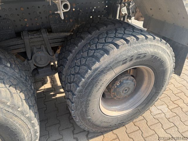 Kipper LKW MERCEDES-BENZ Arocs 4145 8X6 Kipper Schwarzmüller