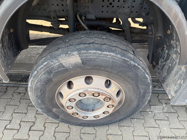 Kipper LKW MERCEDES-BENZ Arocs 4145 8X6 Kipper Schwarzmüller