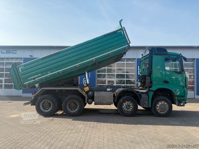 Camion-benne tricar MERCEDES-BENZ Arocs 4145 8X6 Kipper Schwarzmüller