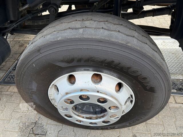 Háromirányú billenő teherautó MERCEDES-BENZ Arocs 4145 8X6 Kipper Schwarzmüller
