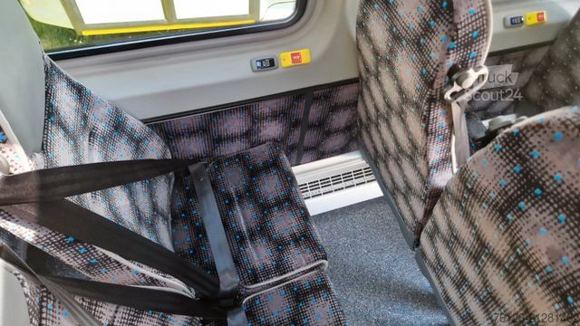 Minibus MERCEDES-BENZ Sprinter 517 Heckniederflur Vorlauffahrzeug