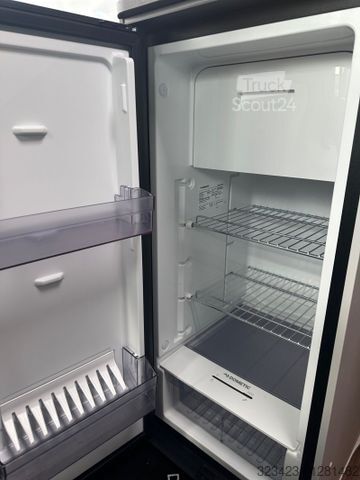 Camping-car PÖSSL Summit Shine 600 L Citroen 140 PS Markise,AHK,RK