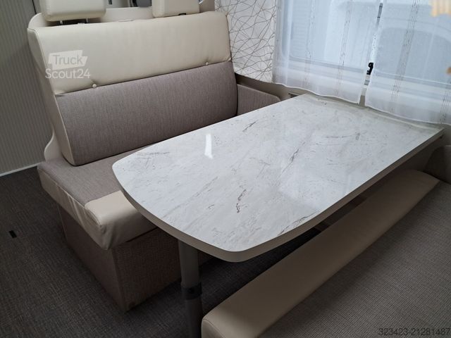 Avtodom z nadgradnjo (alkoven) EURAMOBIL Activa One AO 630 LS Markise + Fahrradträger