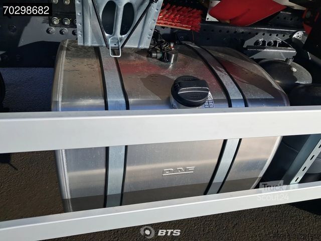 Camion à ordures DAF XD 340 6X2 FAN Day Cab - Olympus Hecklader 21W -