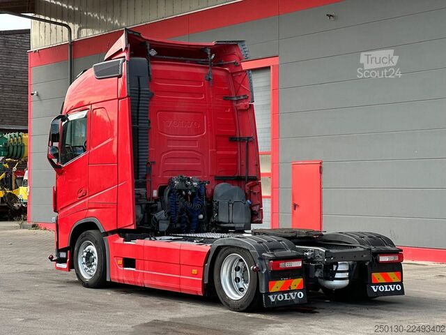 Ciągnik siodłowy typu volume VOLVO FH 500 4x2 LL Hubsattel