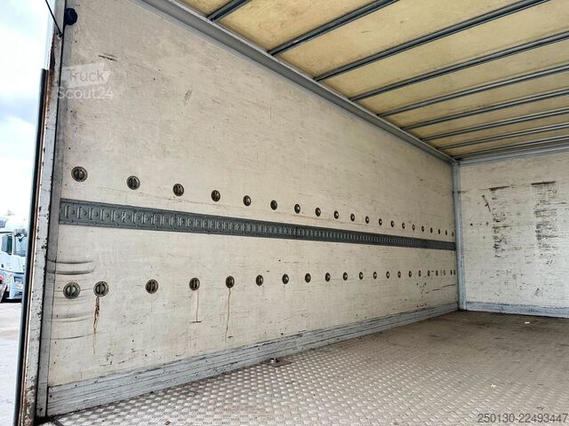 Furgoneta caja MERCEDES-BENZ Atego 818 4x2 BB Spier Koffer & Palfinger LBW