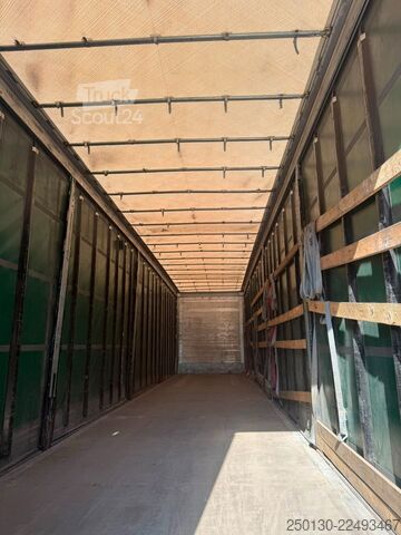 Naczepa otwarta z plandeką SCHMITZ CARGOBULL SCB*S3T MegaTrailer Curtainsider Edscha