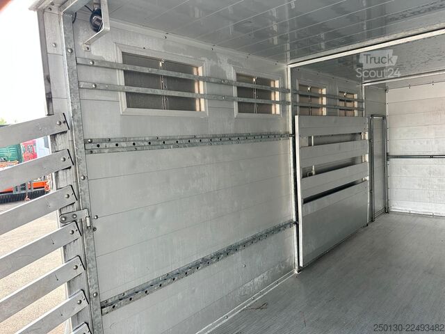 Przyczepa samochodowa BLOMERT V35  Tandem Viehtransport Anhänger  ALU