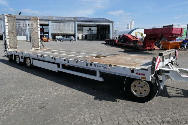 Zema kravnes piekabe ZANDT AT-P300, Hydr. Rampen, 30to., 3-Achser