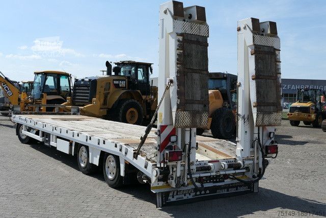 Zema kravnes piekabe ZANDT AT-P300, Hydr. Rampen, 30to., 3-Achser