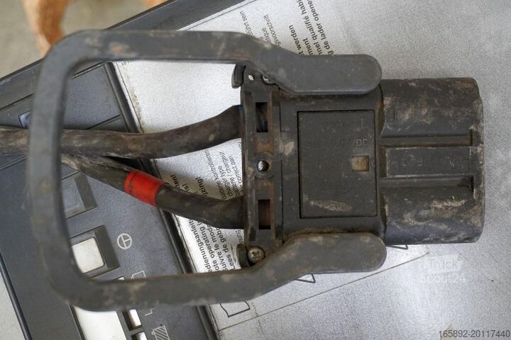 Krautuvo baterija TRICOM TriCom Select 48V / 100A