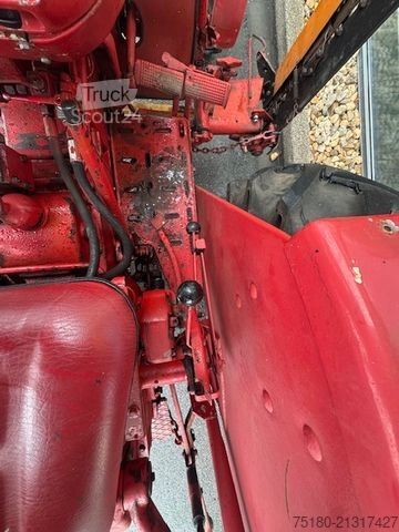 Traktors IHC 353 Schlepper Traktor H- Kennzeichen Frontlader