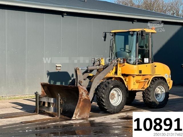 Carregadora de rodas VOLVO L30B-Z/x Radlader inkl. Schaufel & Palettengabel