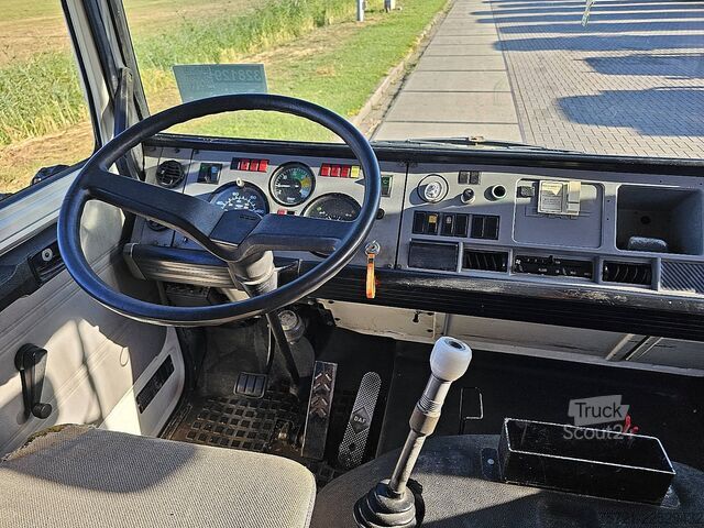 Gesloten bak DAF 1100 TURBO CAMPER RACE TRUCK