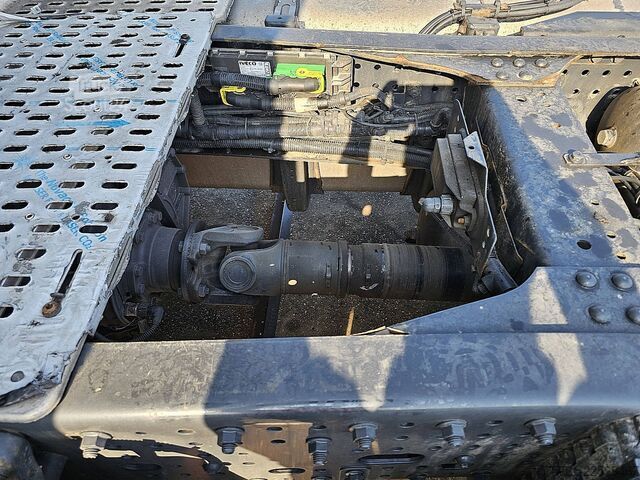 Standard-SZM IVECO S-WAY AS440S49 490 13L 2X TANK