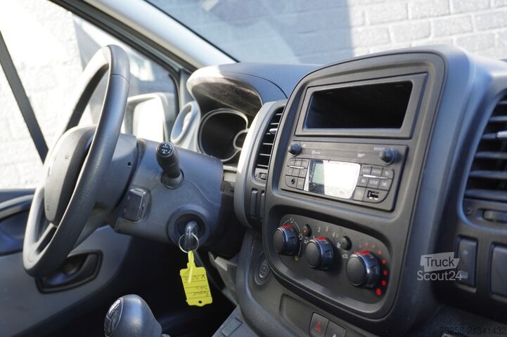 Furgão de painéis Renault Trafic 1.6 dCi L2 EURO 6 - Airco - Cruise - Tre...