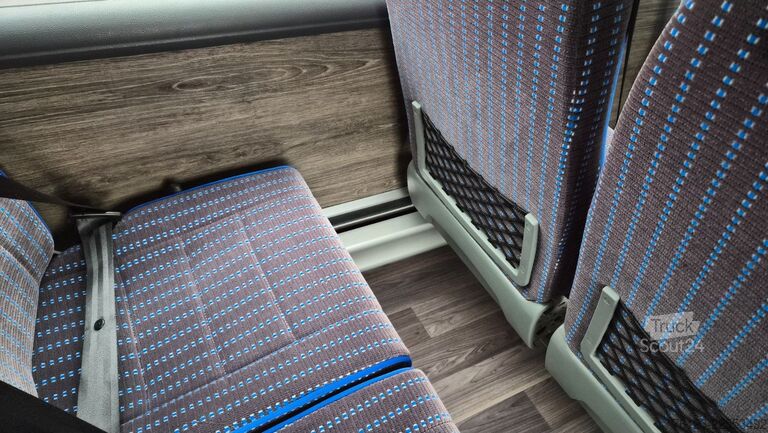 Minibusz IVECO Daily 70 Ferqui Sunrise 34 Plätze COC