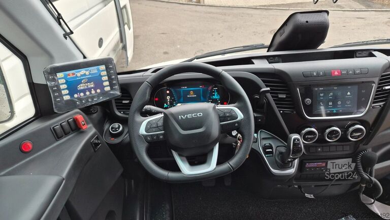 Minibusz IVECO Daily 70 Ferqui Sunrise 34 Plätze COC