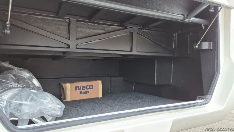 Minibusz IVECO Daily 70 Ferqui Sunrise 34 Plätze COC