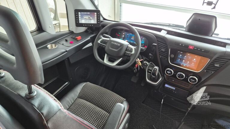 Minibusz IVECO Daily 70 Ferqui Sunrise 34 Plätze COC