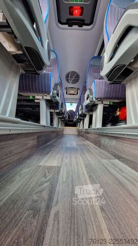 Minibusz IVECO Daily 70 Ferqui Sunrise 34 Plätze COC