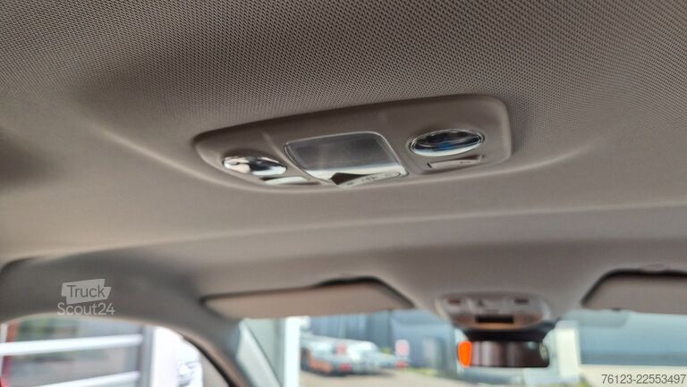 Minibüs Citroën SpaceTourer Opel Zafira Plus M 9 Sitzer
