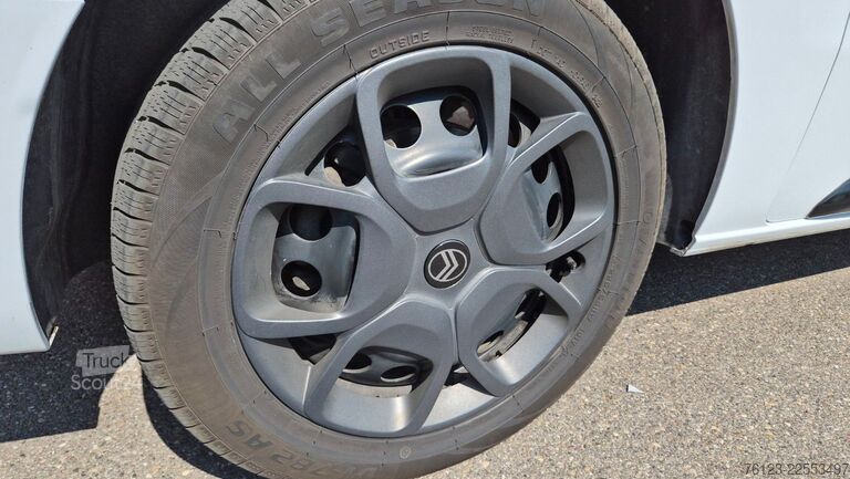 Minibüs Citroën SpaceTourer Opel Zafira Plus M 9 Sitzer