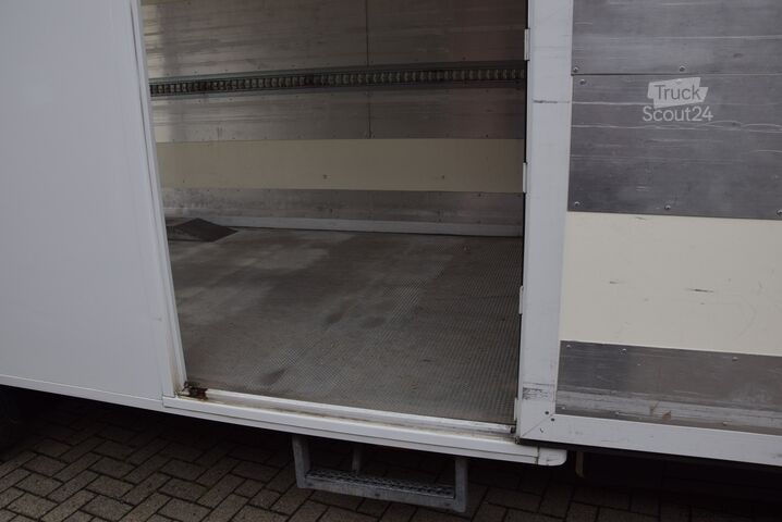 Vrachtwagen met bakwagen Iveco Daily  35 S18 Koffer Automatik ACC Luftfederung