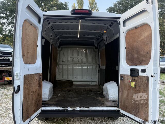 Kasa kamyoneti Fiat Ducato 35