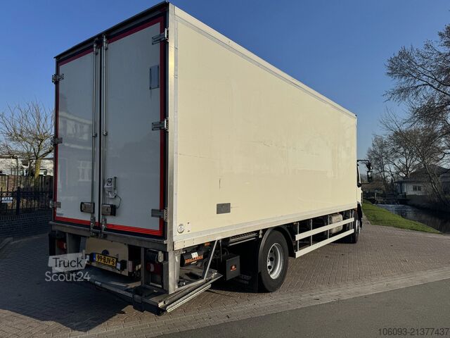 Transporte refrigerado/congelado DAF LF 230 Koelwagen 9120 kg laadvermogen