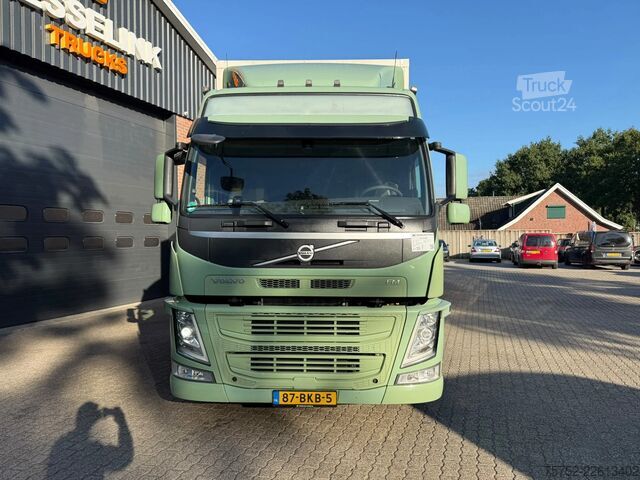  Volvo FM 420 6X2 8.1M Koffer Stuuras