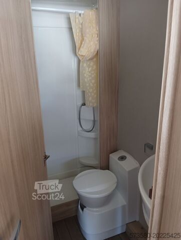 Polintegrirani avtodom Fiat Ducato Carasuite 650 MF Teilintegriert | Voll ausgestattet