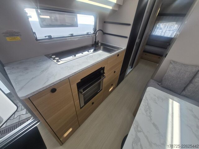 Rulotă ADRIA Adora 673 PK Backofen Truma Combi 6