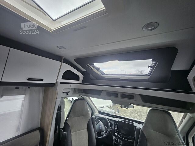 Puoliksi integroitu matkailuauto Sun Living C 70DL 26 X-Tra in Grau Ford 165 PS