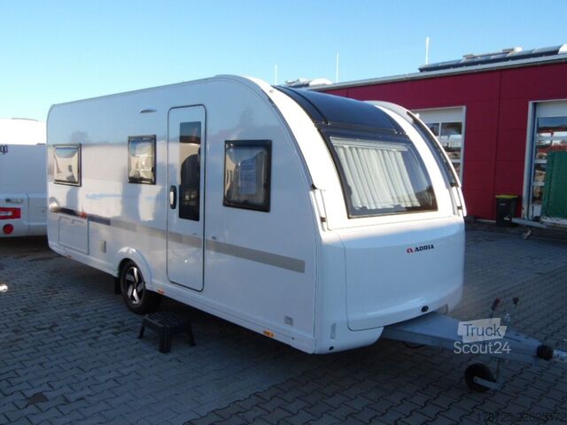 Asuntovaunu ADRIA Adora 572 UT