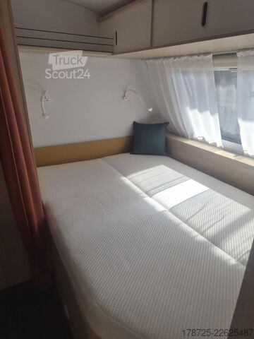 Asuntovaunu ADRIA Aviva 422 PY