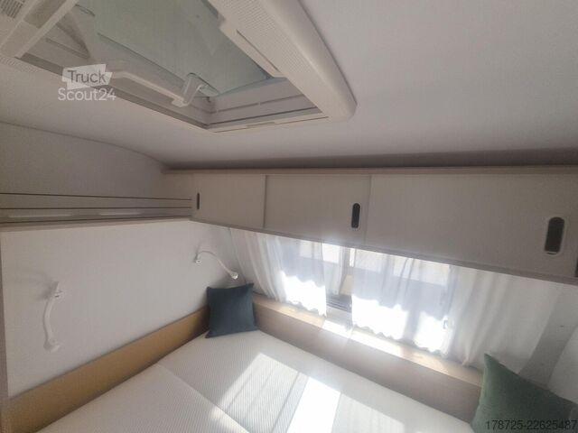 Asuntovaunu ADRIA Aviva 422 PY