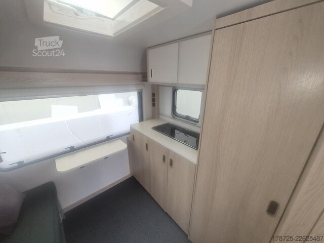 Asuntovaunu ADRIA Aviva 422 PY