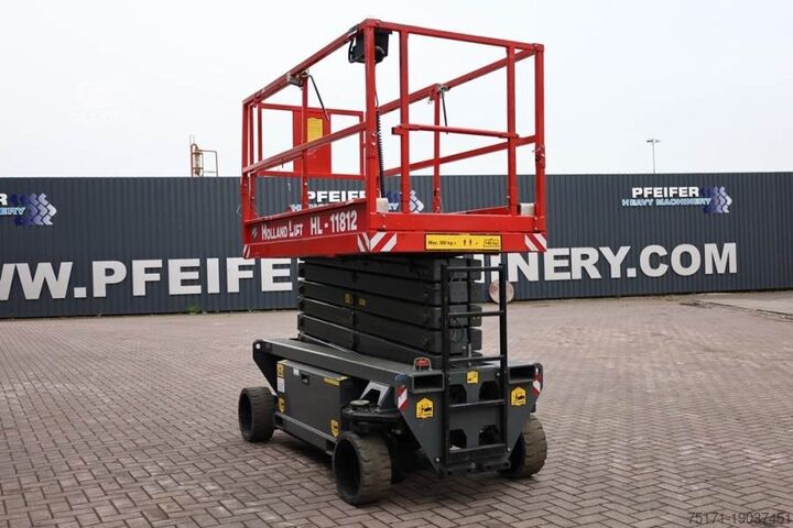 Scissor lift Holland Lift Ecostar HL-11812 Electric, 14m Working Height, 300