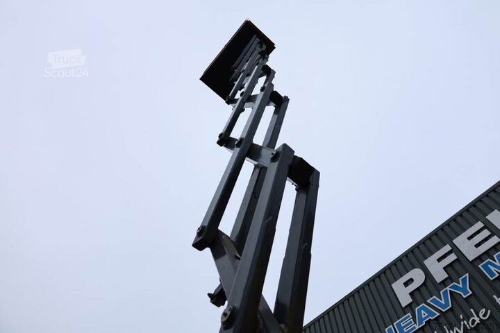 Scissor lift Holland Lift Ecostar HL-11812 Electric, 14m Working Height, 300