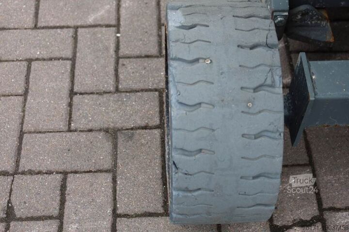 Scissor lift Holland Lift Ecostar HL-9714 Electric, 12m Working Height, 325k