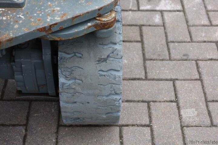 Scissor lift Holland Lift Ecostar HL-9714 Electric, 12m Working Height, 325k