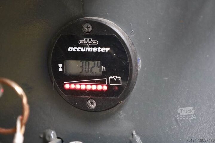 Scissor lift Holland Lift Ecostar HL-7814 Electric, 10m Working Height, 450k