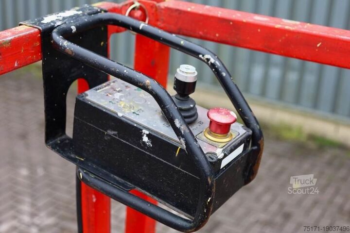 Scissor lift Holland Lift Ecostar HL-9710 Electric, 12m Working Height, 325k