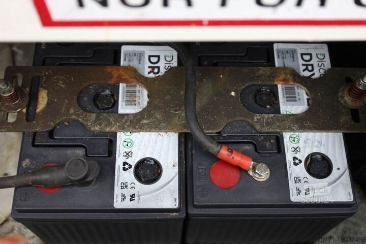 Scissor lift Holland Lift Ecostar HL-9710 Electric, 12m Working Height, 325k